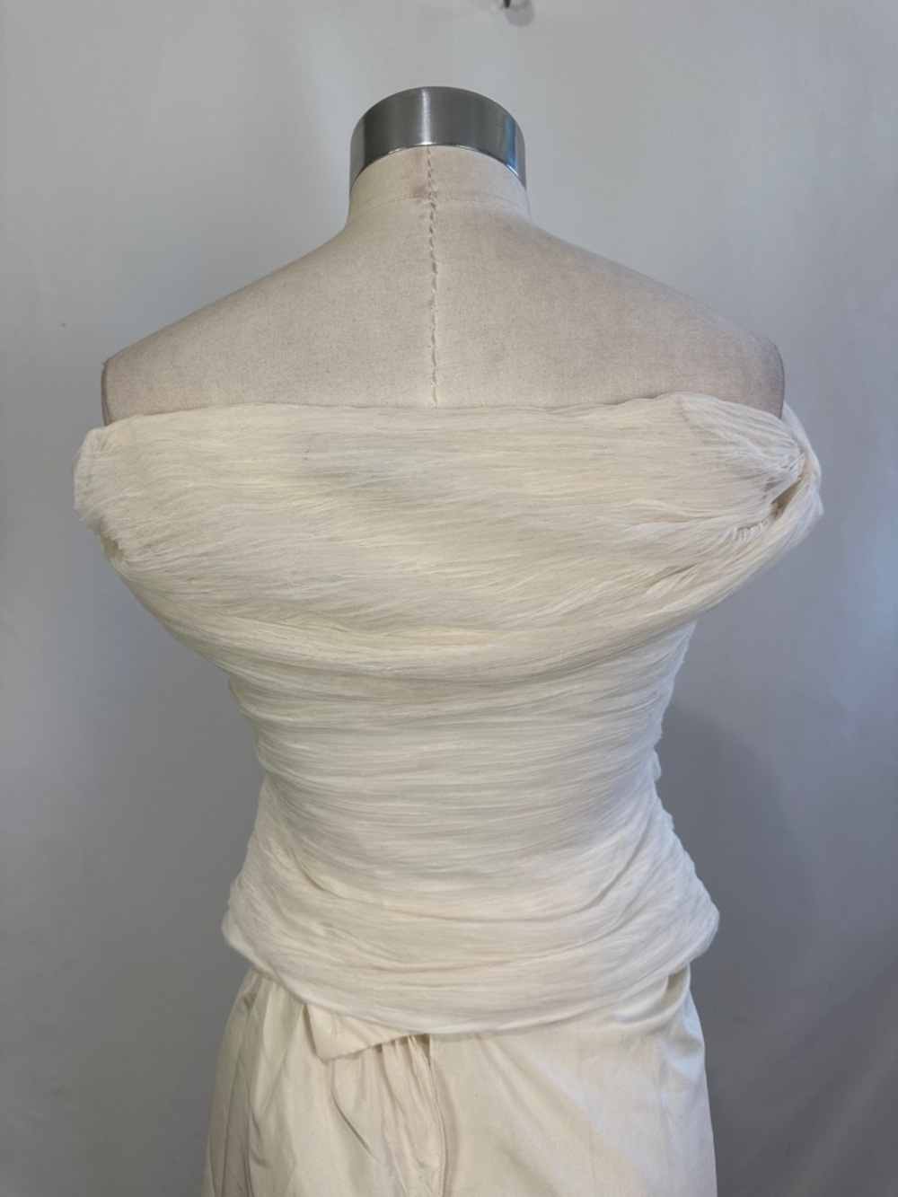 BCBG CREAM CRINKLE OFF SHOULDER TOP - Picture 4 of 8